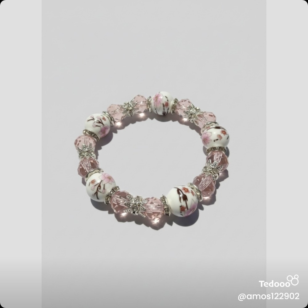 Pink floral ceramic‎ and glass beaded stretch bracelet